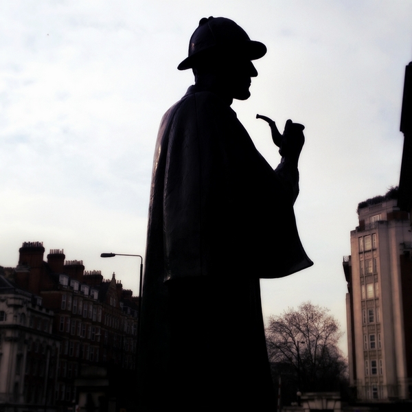 Sherlock statue petit