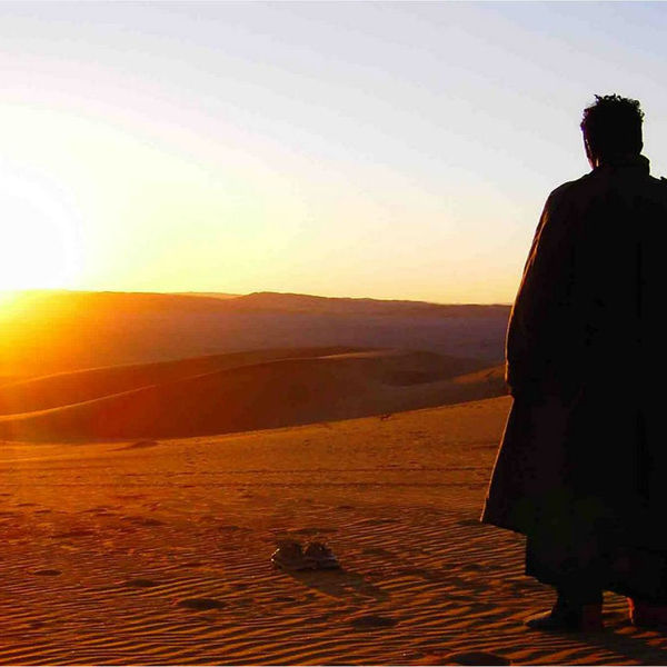 Homme dans le desert