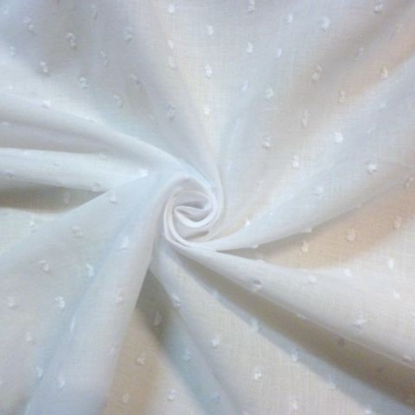 Tissu plumetis blanc