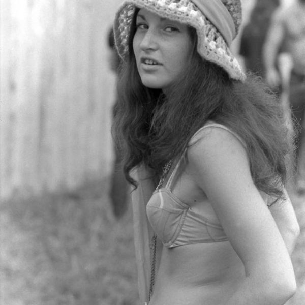 Woodstock women fashion 1969 80  605
