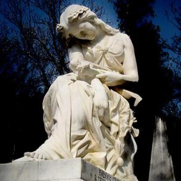 Muse euterpe sur la tombe de frederic chopin cimetiere du pere lachaise