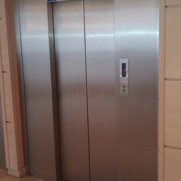 Porte ascenseur