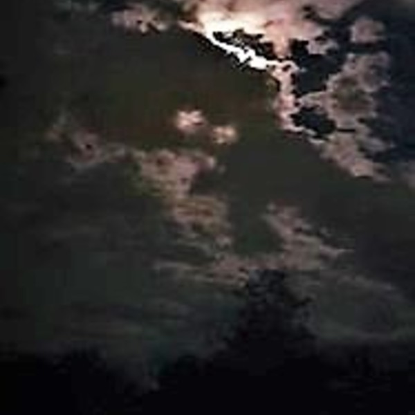 Lune nuages (3)